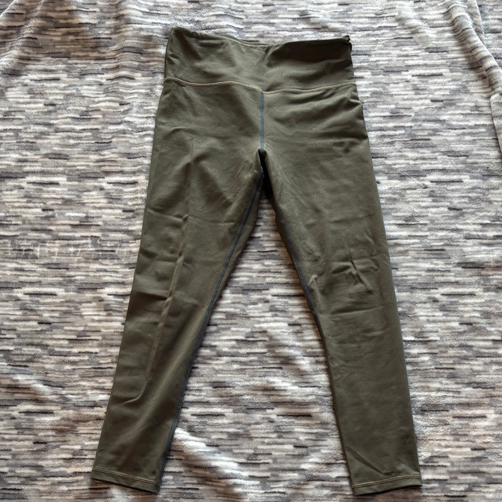Zyia Olive Green Cropped Active Wear
